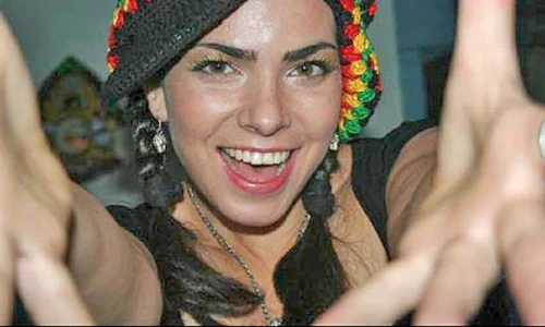 1999  Solista era pe  val cu piesa  ”Cea mai  fidelă fată” jpeg