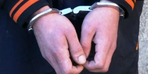 Bistriţa-Năsăud: O femeie arestată pentru "sclavie şi maltratare de minori"