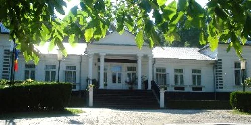 Bacău: Manifestări artistice la Tescani