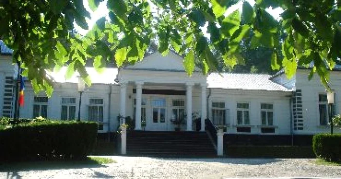 Bacău: Manifestări artistice la Tescani