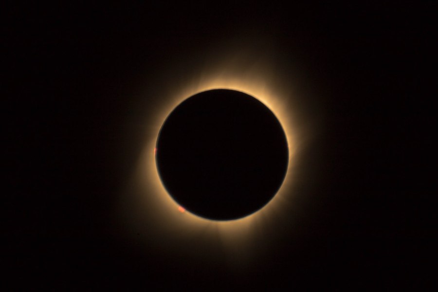 O eclipsă de soare inelară are loc sâmbătă. În ce zone e vizibilă experiența uimitoare