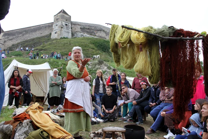 Prelegere despre lână şi vopseluri naturale