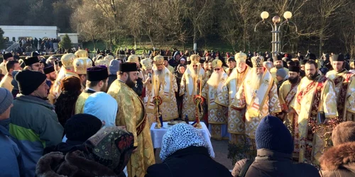 Pelerinaj la Mănăstirea Peştera Sfântului Apostol Andrei Foto Sînziana Ionescu