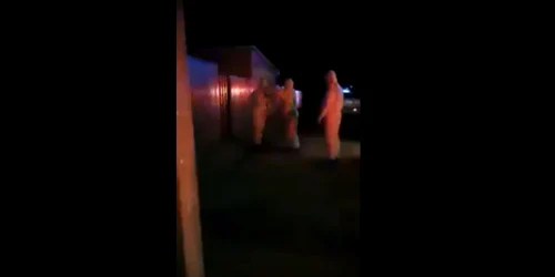 femeie carantina costum de protectie