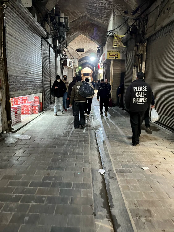 Două orașe din Iran, „preluate” de protestatari. Manifestațiile s-au extins în aproape toată țara