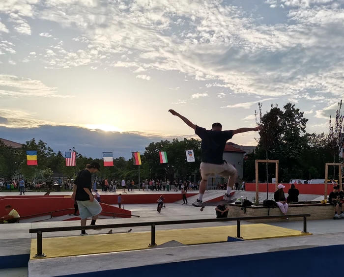 Vineri, 31 mai 2024, s-a deschis parcul rezervat pasionaților de skate FOTO: A.M.