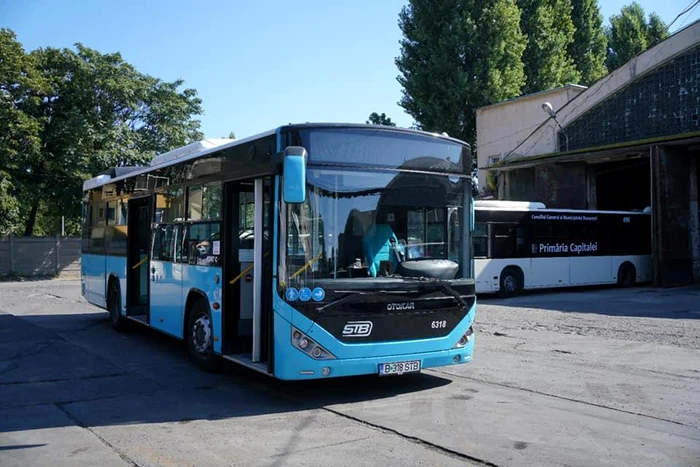 STB anunță înființarea liniei expres 700, special pentru Campionatul European de Fotbal, pe traseul Aeroportul Henri Coandă-Stadionul NaționalFoto: ecopolitic.ro