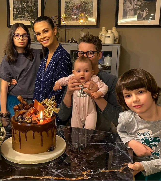 Adrian Sînă a împlinit 43 de ani pe 18 aprilie și a fost sărbătorit de toată familia