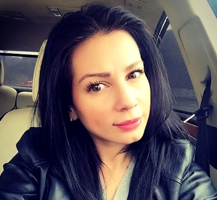 Iuliana a plecat emoționată de la emisiunea unde a stat trei ani și jumătateFoto: captură video Acces Direct