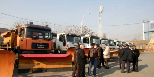 Utilajele au fost puse la treabă în această dimineaţă pe A2 foto: Arhivă