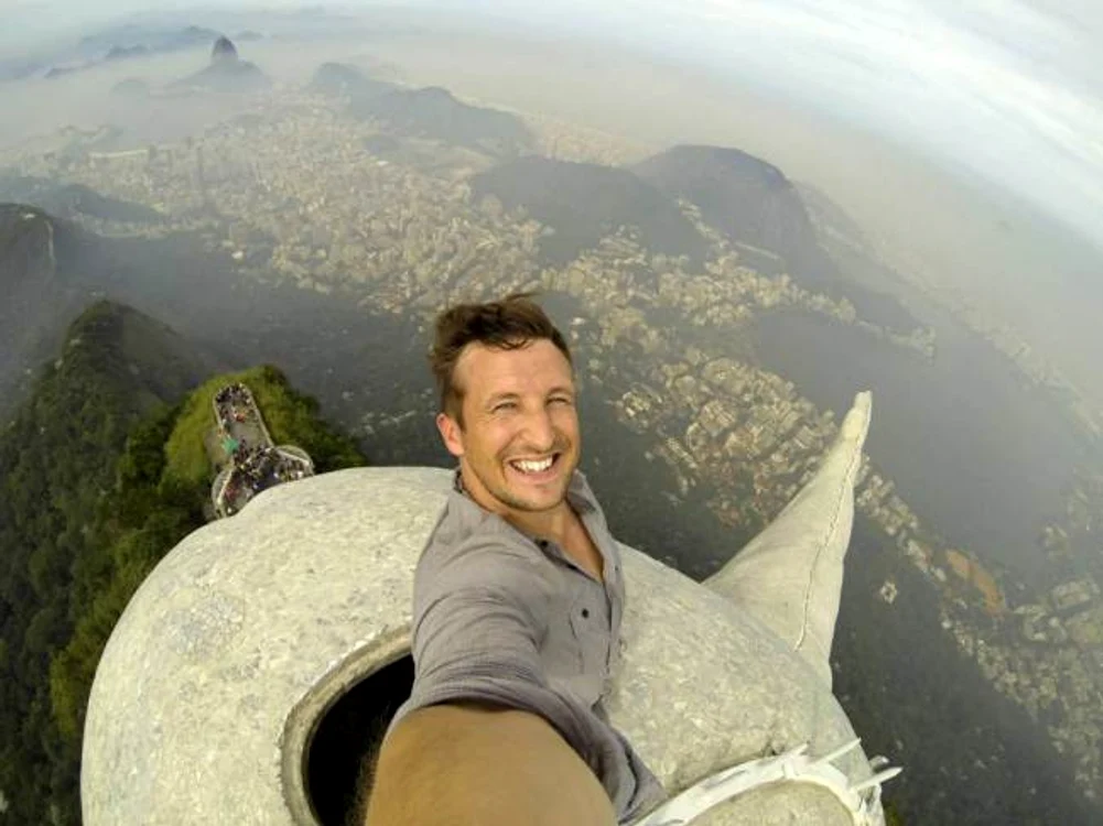 Lee a reuşit prin intermediul unui selfie