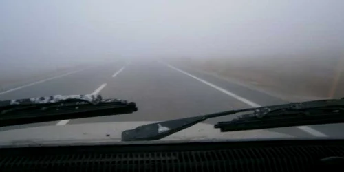 Ceaţă pe mai multe artere de circulaţie din Mehedinţi