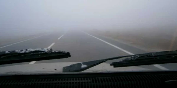 Ceaţă pe mai multe artere de circulaţie din Mehedinţi