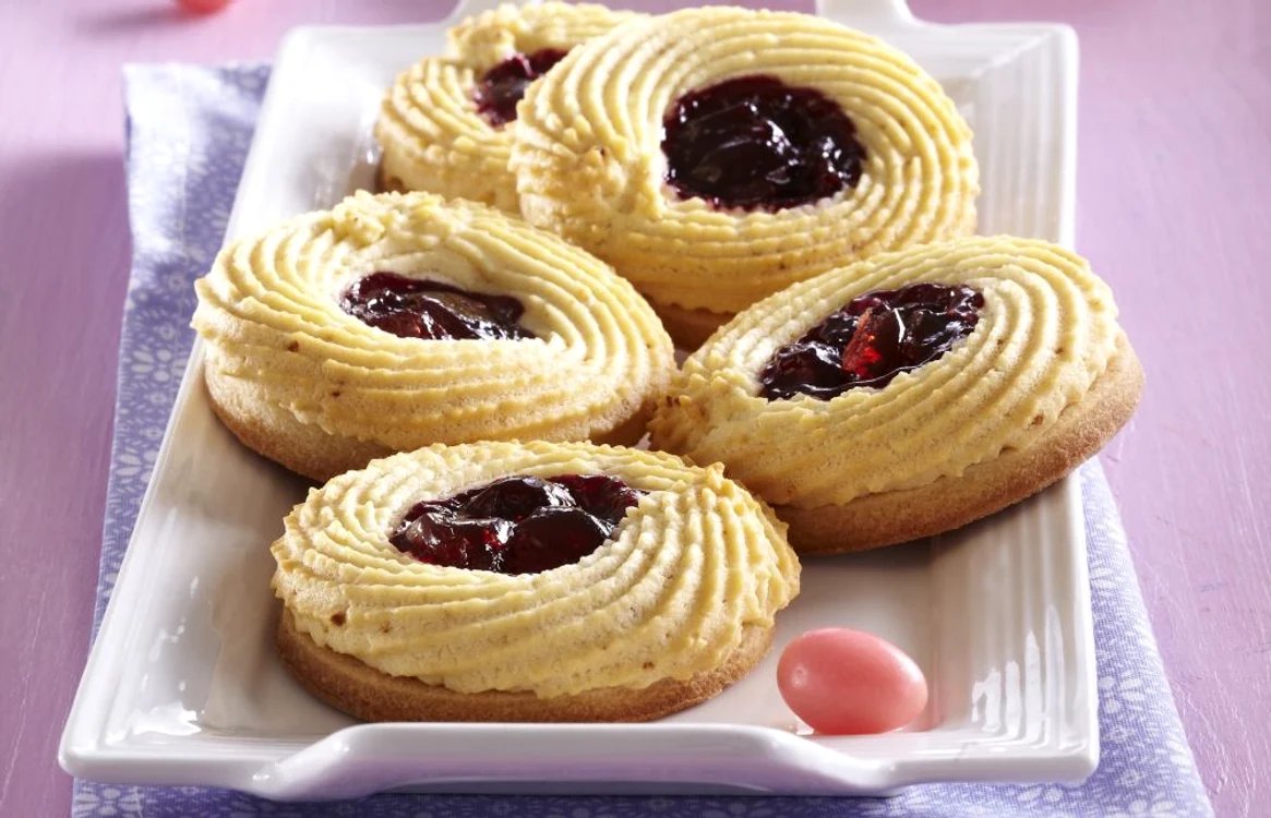 Linzer cookies jpeg