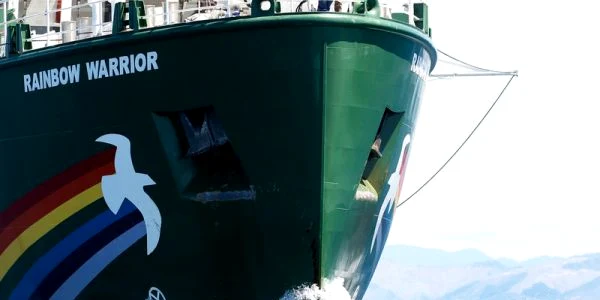 Rainbow Warrior nava-fanion Grenpeace vine la Constanţa Sursa Greenpeace
