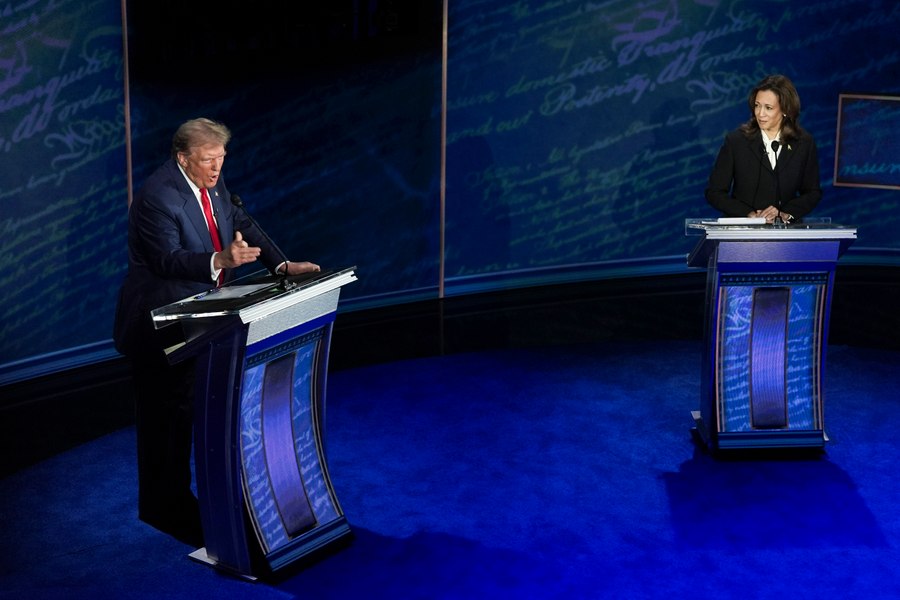 Trump, susținut în România de votanții AUR, pentru Kamala Harris ar vota susținătorii PSD, PNL și USR. Pe cine vor românii președintele SUA