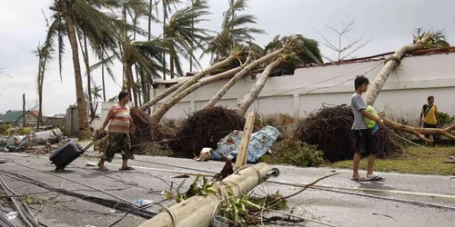 Dezastrul făcut de Taifunul Haiyan în Filipine foto reuters