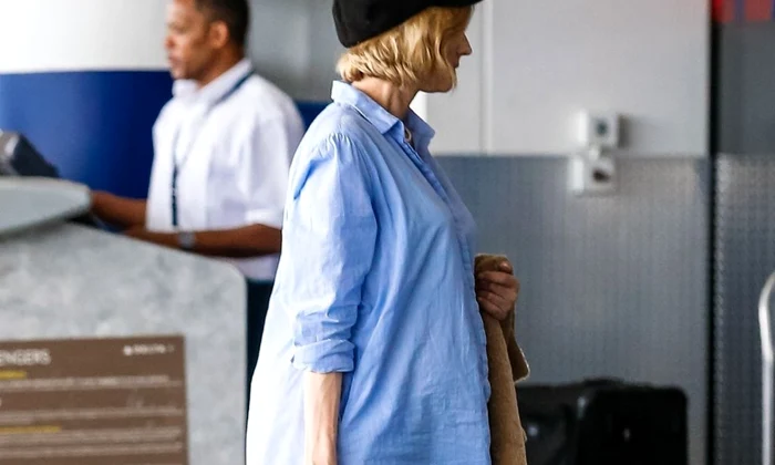 *EXCLUSIVE* Mother to be Diane Kruger gets ready to jet out of New York jpeg