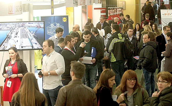 Târgul de la Sala Palatului este deschis şi astăziFoto: Sever Gheorghe