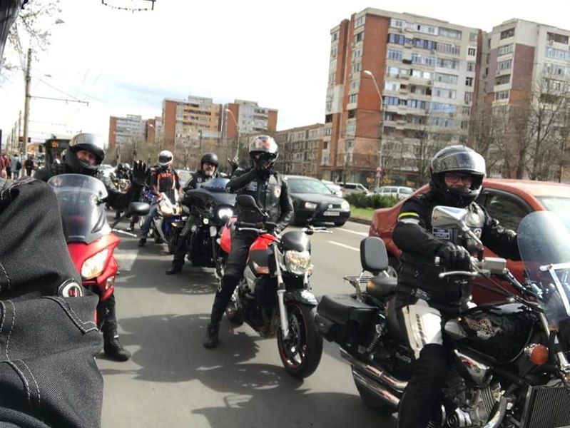 Paradă moto pe străzile Galațiului. Dă startul sezonului de motoare 2023, cu participare de peste hotare