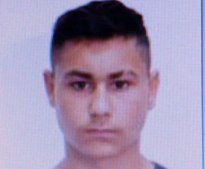 Tânărul este căutat de poliție FOTO: CLUJ24