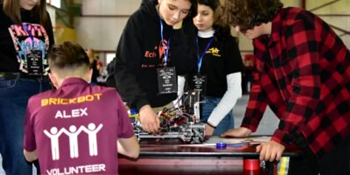 maria tantos eleva robotica predare elevi Galati 4