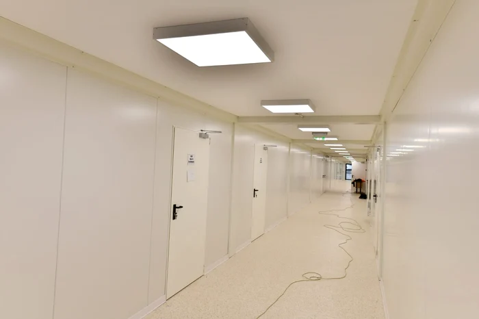 Holurile școlilor modulare din sectorul 6