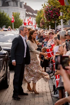 Regina Mary și Regele Frederik în vacanță la Grasten. FOTO: Casa Regală daneză