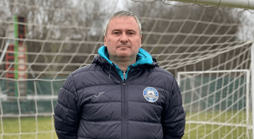 Tragedie în fotbal: John Ene a murit în somn! Curg reacții după un caz teribil