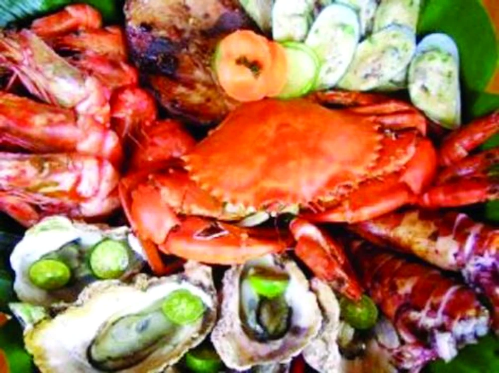 Fructe de mare crude în sos de mentă