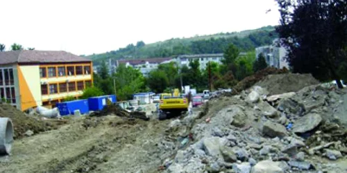 Resita: Criza pune lacăt pe o grădiniţa nou şi zeci de copii rămân pe drumuri
