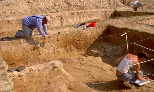 Cea mai mare construcţie din Epoca Bronzului din Europa de Sud Est, descoperită în Maramureş VIDEO jpeg