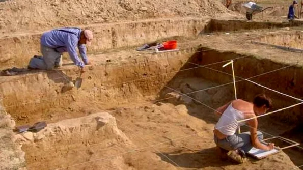 Cea mai mare construcţie din Epoca Bronzului din Europa de Sud Est, descoperită în Maramureş VIDEO jpeg