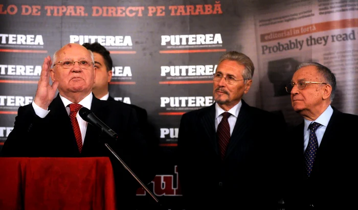 Emil Constantinescu, Ion Iliescu si Mihail Gorbaciov FOTO Mediafax /Razvan Chirita