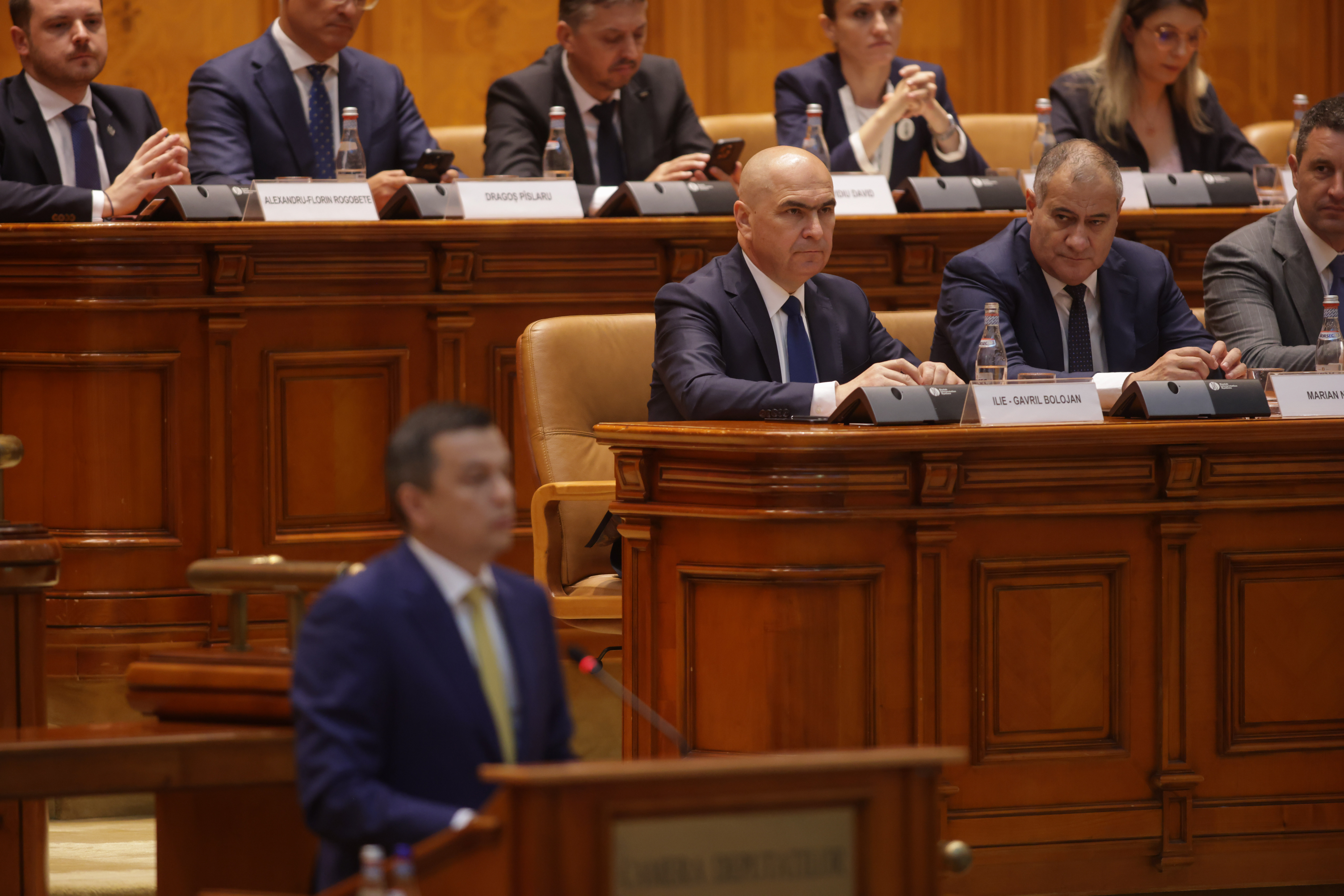 LIVE TEXT | Zi decisivă pentru Bugetul 2026. Tensiuni maxime în Parlament. PSD amenință cu ieșirea de la guvernare
