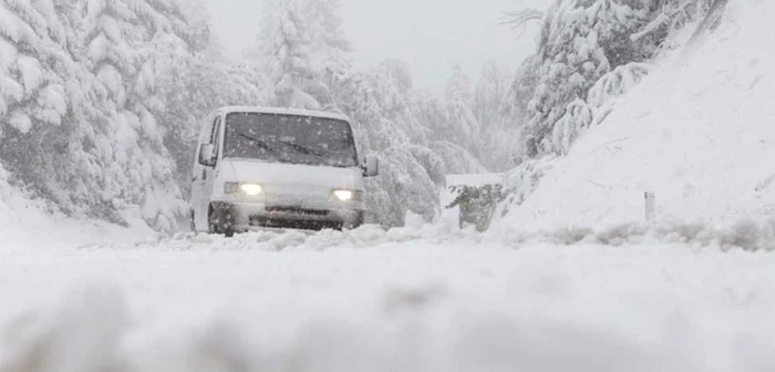 Mai multe zone din Bosnia şi Herţegovina se află sub Cod galben de ninsoare FOTO AP