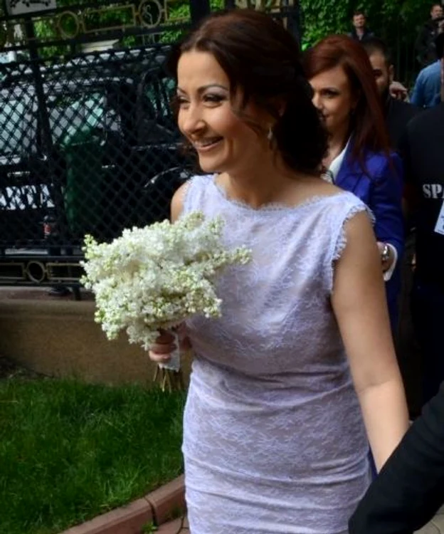 Gabriela Cristea, foarte emoţionată în cea mai fericită zi din viaţăFoto Alex Muscaliu