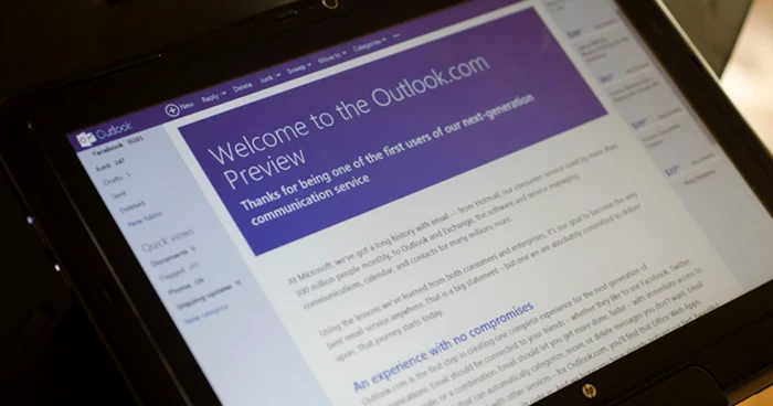 Outlook.com a păşit cu dreptul: un milion de înscrieri în şase ore