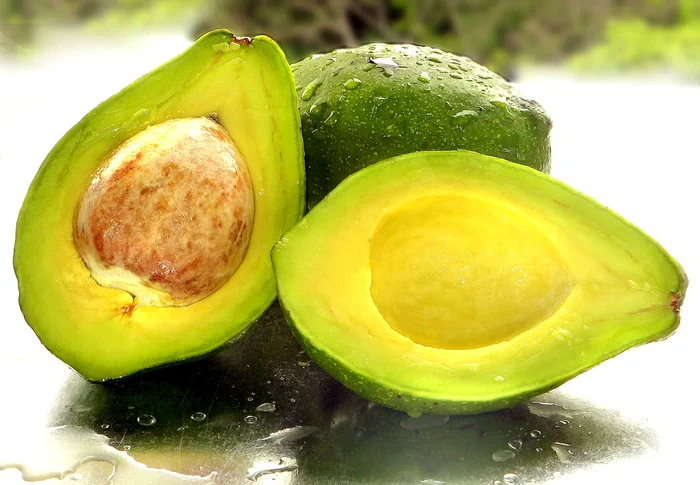 Avocado este bogat în potasiu, un mineral care echilibrează cantitatea de insulină din sânge