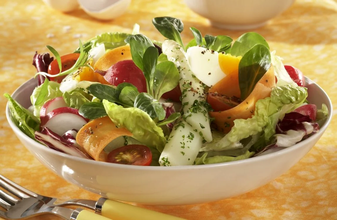 salata de cruditati jpeg