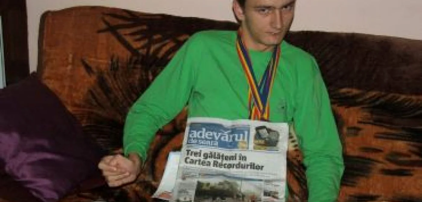 Galaţi: Marian Petria, tânărul cu handicap locomotor care a intrat în Cartea Recordurilor