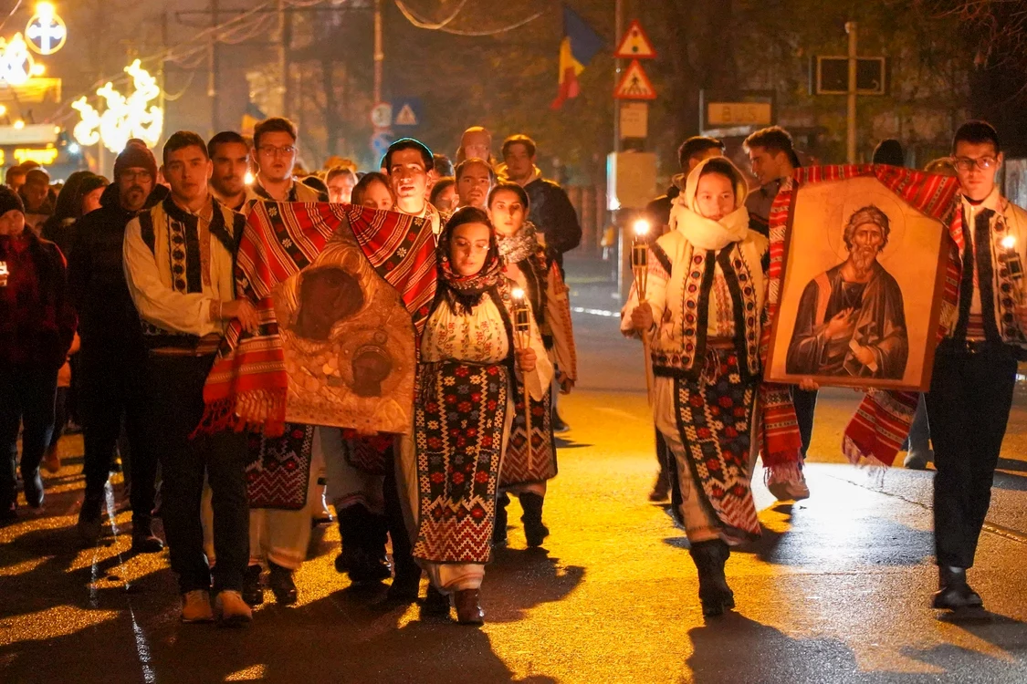 Pelerinajul luminii, la Galați FOTO: Arhiepiscopia Dunării de Jos