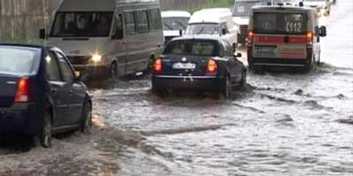 Pasajul de la Romlux a fost aproape blocat - arhiva