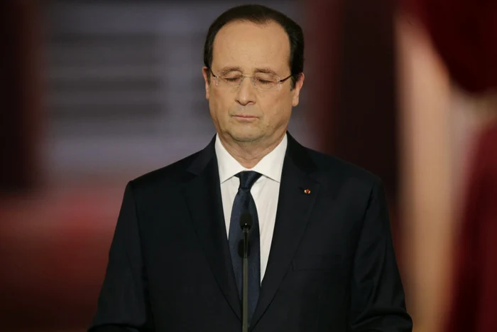 Francois Hollande in timpul discursului de la Palatul Elysee FOTO Reuters