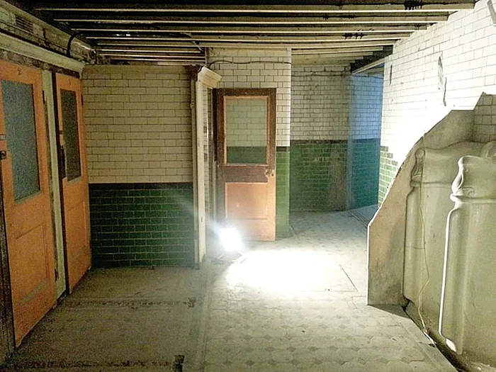 Aşa arăta înainte „The Attendant” 