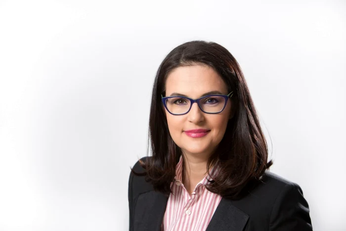 Simona Decuseară Epson România