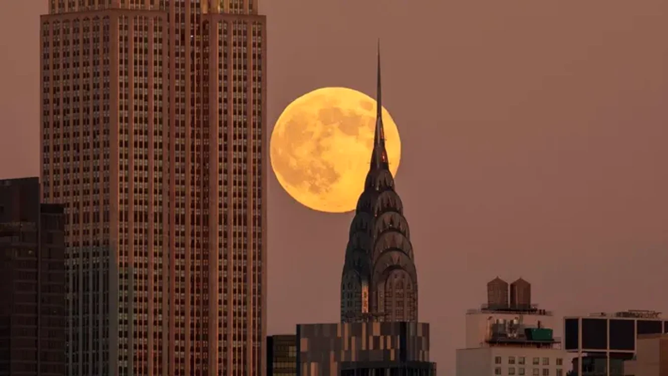 ,,Superluna castorului" din 2024 FOTO Gary Hershorn/Getty Images