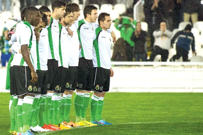 
    Clubul Racing  Santander a fost  drastic sancţionat  în urma protestului  jucătorilor  