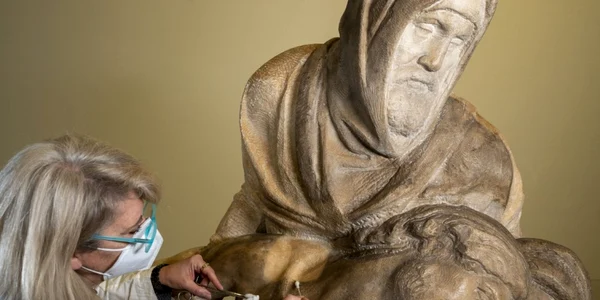 Sculptura Pieta a lui Mihelangelo restaurata - AFP