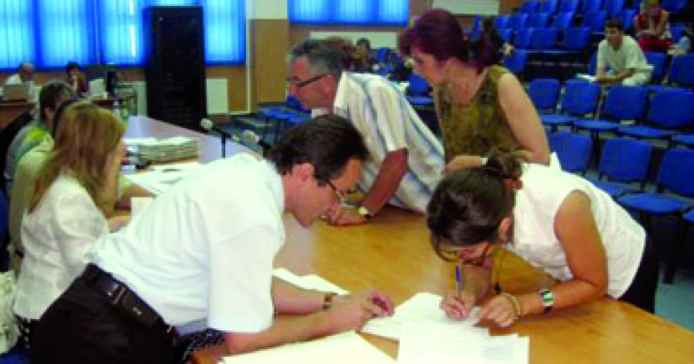Hunedoara: ORAŞUL PE SCURT / Concurs pentru suplinitori